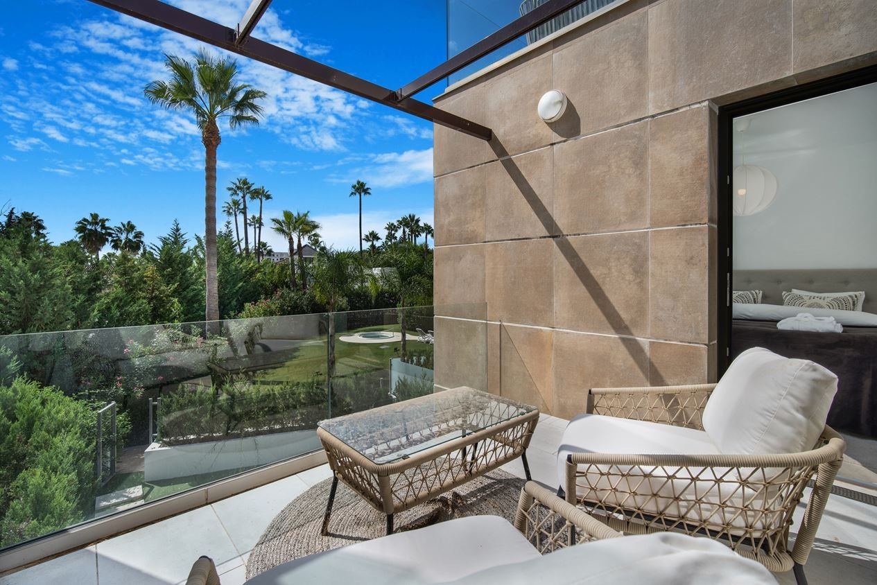 cbild5ebjslv7dglspvto